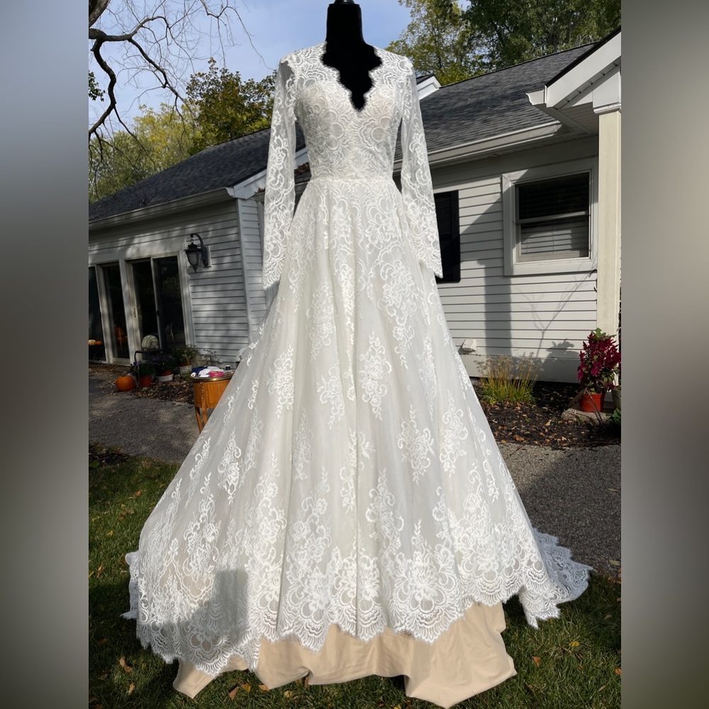 Wedding Dress 🛍️